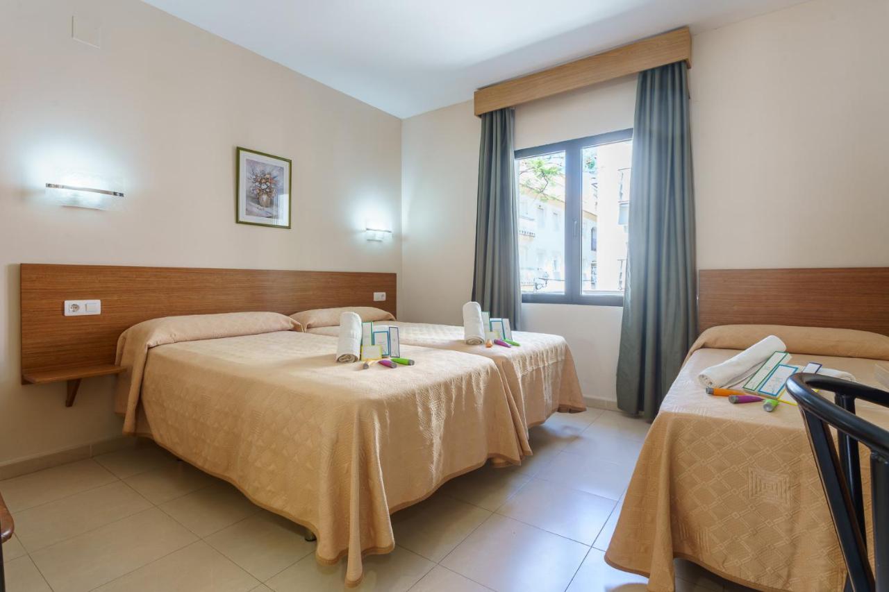 Hostal Costabella Powered By Faro Homes Fuengirola Exterior foto